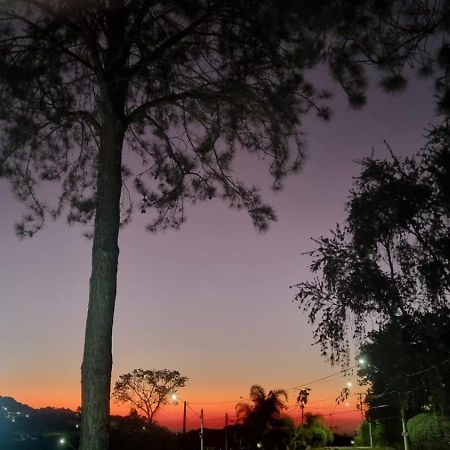 Chales Por Do Sol Serra Negra  Exterior foto